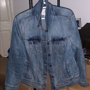 it is a XL Jean Jacket!